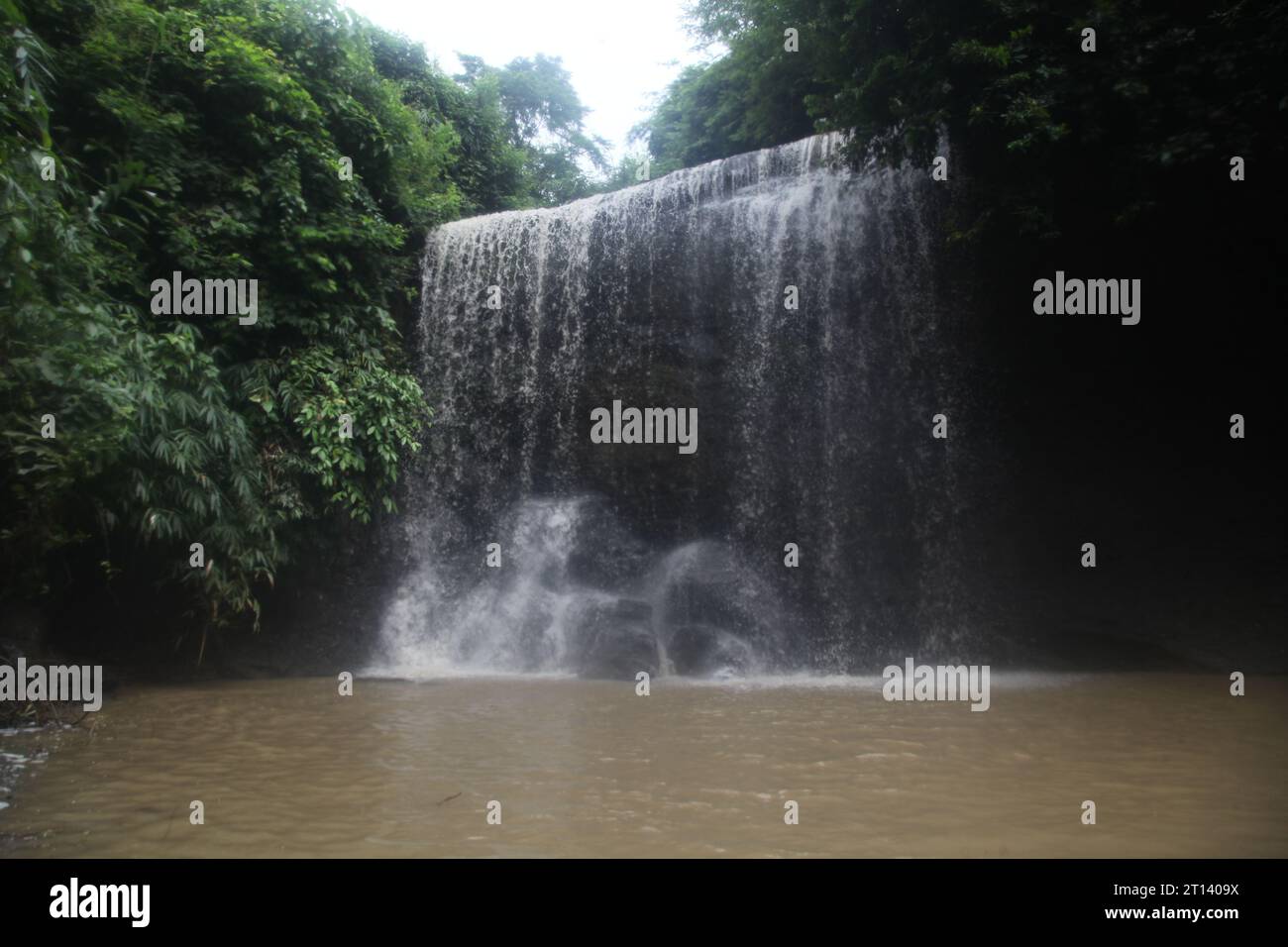 Chittagong Bangladesh 18 septembre 2023, Khoiyachora chutes d'eau en plusieurs étapes à Mirsharai Upazila à Chittagong, Bangladesh.Nazmul islam / alamy en direct nouveau Banque D'Images