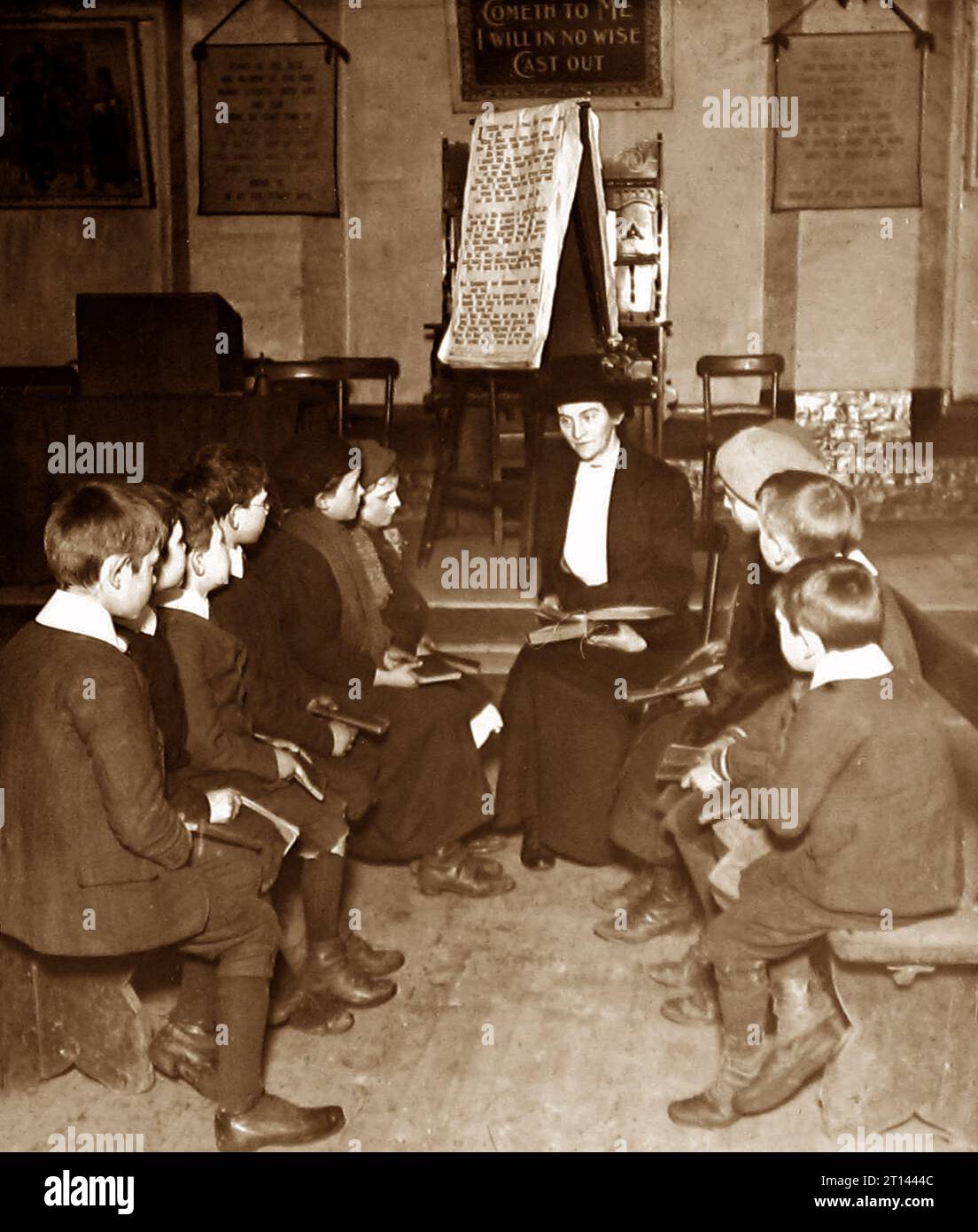 Victorian Edwardian Children At School Banque De Photographies Et D Victorian Edwardian Children At School Banque De Photographies Et D