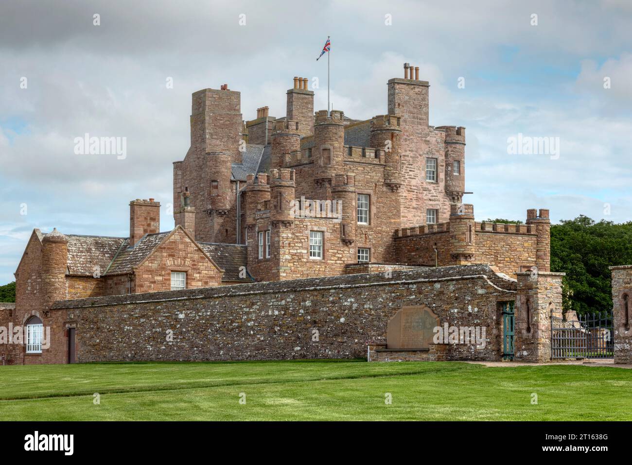 Le château royal de Mey qui appartenait à la défunte reine mère près de Thurso, Caithness, Écosse. Banque D'Images