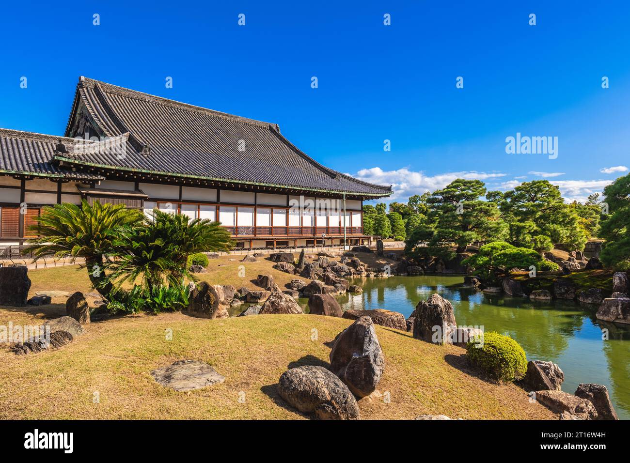 Palais Ninomaru et jardin du château de Nijo situé à Kyoto, Japon Banque D'Images