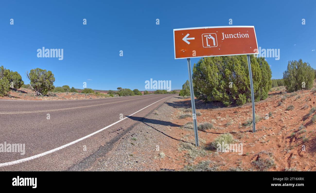Panneau indiquant le chemin vers la Junction Overlook sur le bord sud du Canyon de Chelly Arizona. Banque D'Images