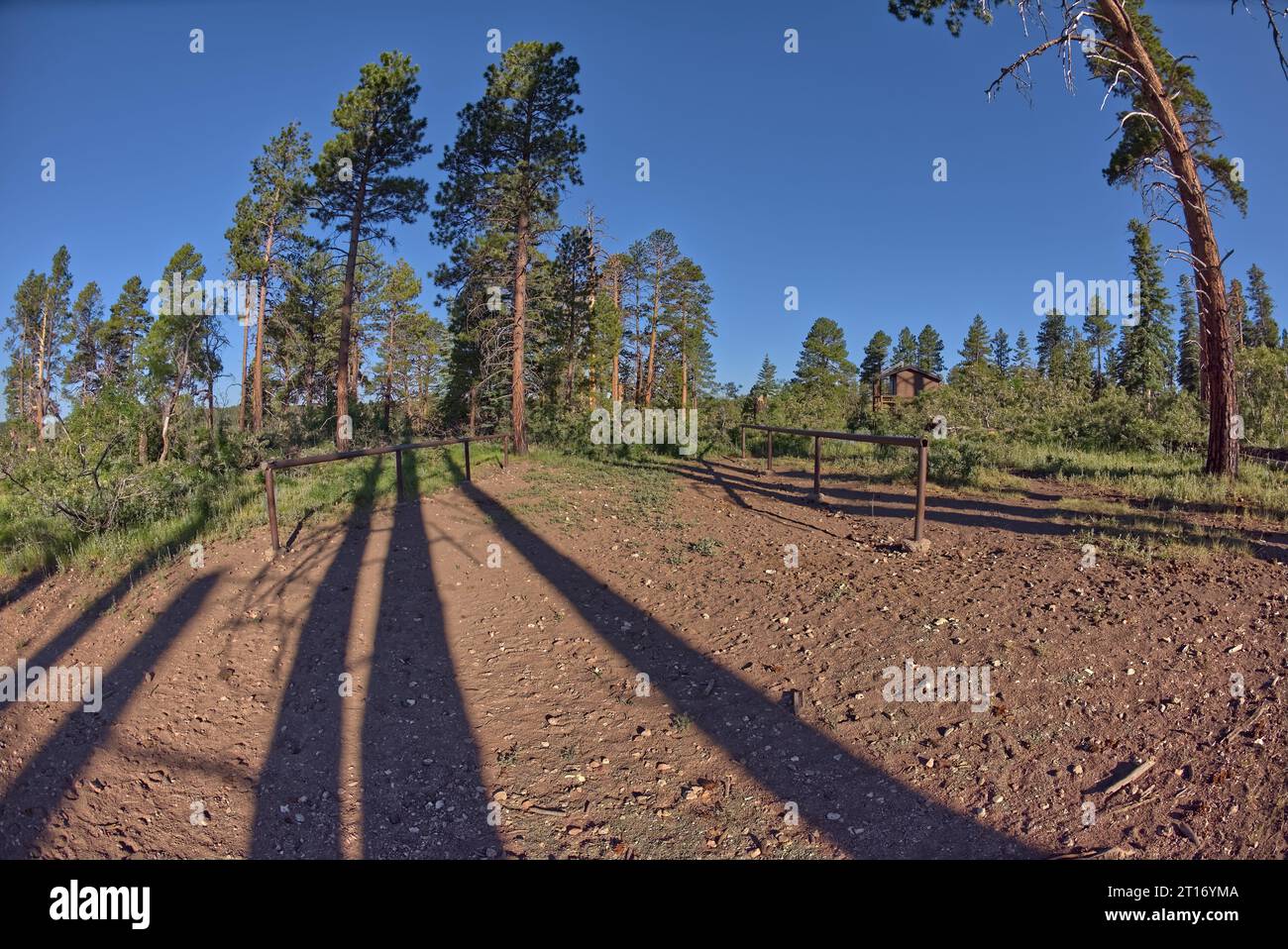 Un arrêt de repos à la fin de la piste de l'oncle Jim à Grand Canon North Rim où Mules et les gens peuvent se reposer. Banque D'Images