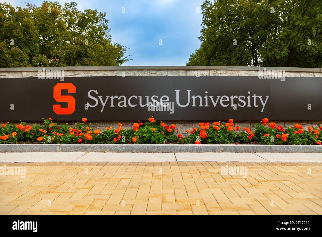 Syracuse, NY - 29 septembre 2023 : signature de l'Université de Syracuse sur le campus Banque D'Images