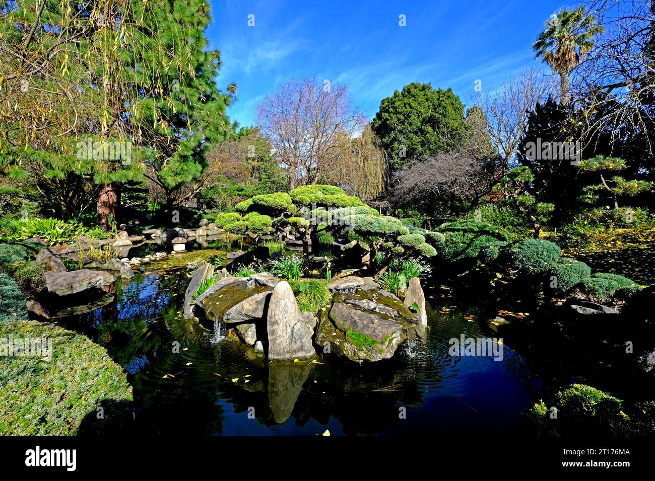 Adelaide Himeji Garden offre un endroit pour la méditation tranquille à Adelaide Australie Banque D'Images