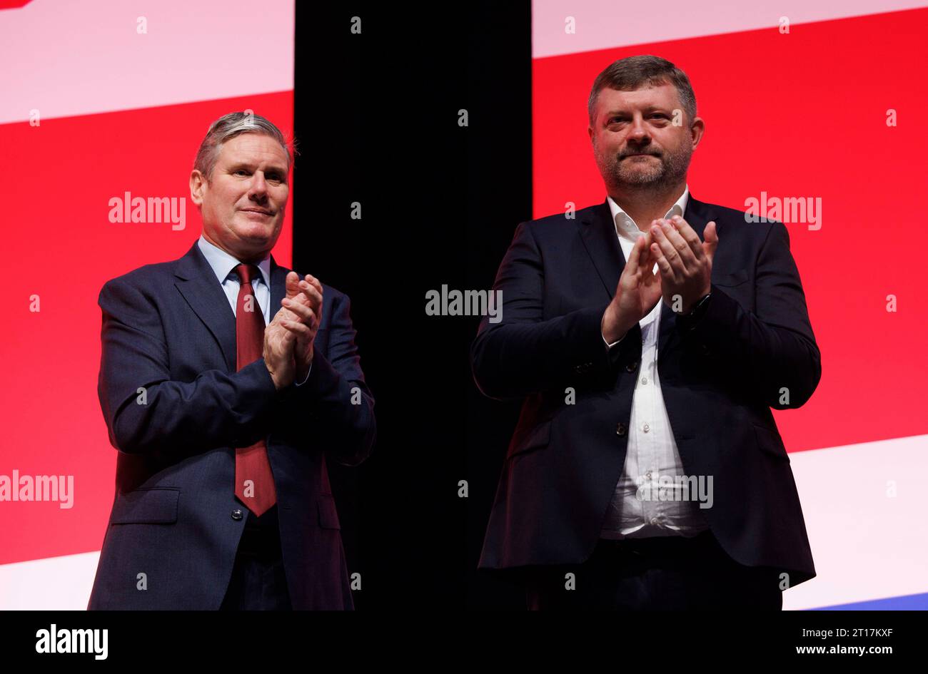 Le politicien ukrainien Oleksandr Korniyenko, président de la Verkhovna Rada, le Parlement ukrainien, s'adresse à la Conférence du Parti travailliste. Banque D'Images