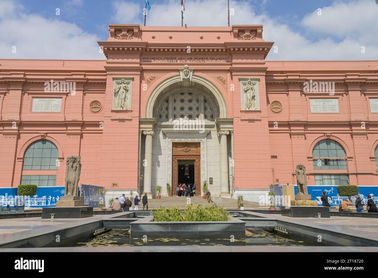 Haupteingang, Musée Ägittisches, El-Tahrir Platz, Kairo, Ägitten Banque D'Images