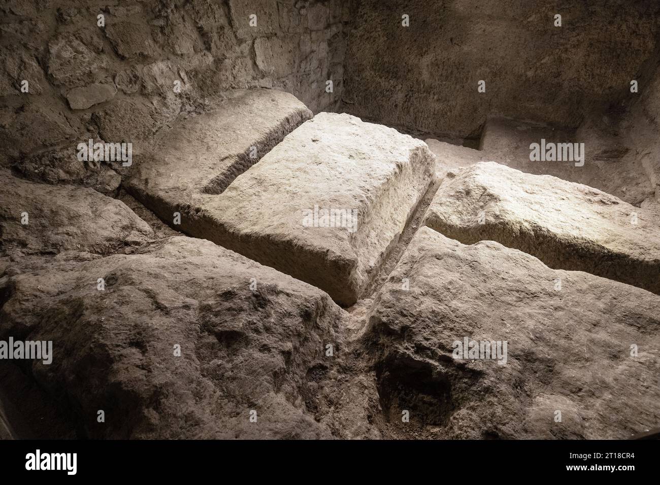 Jérusalem, Israël - 13 octobre 2017 : tunnel du mur occidental avec carrière de la deuxième période du Temple et plafonds sous les murs du Mont du Temple dans la vieille ville Banque D'Images