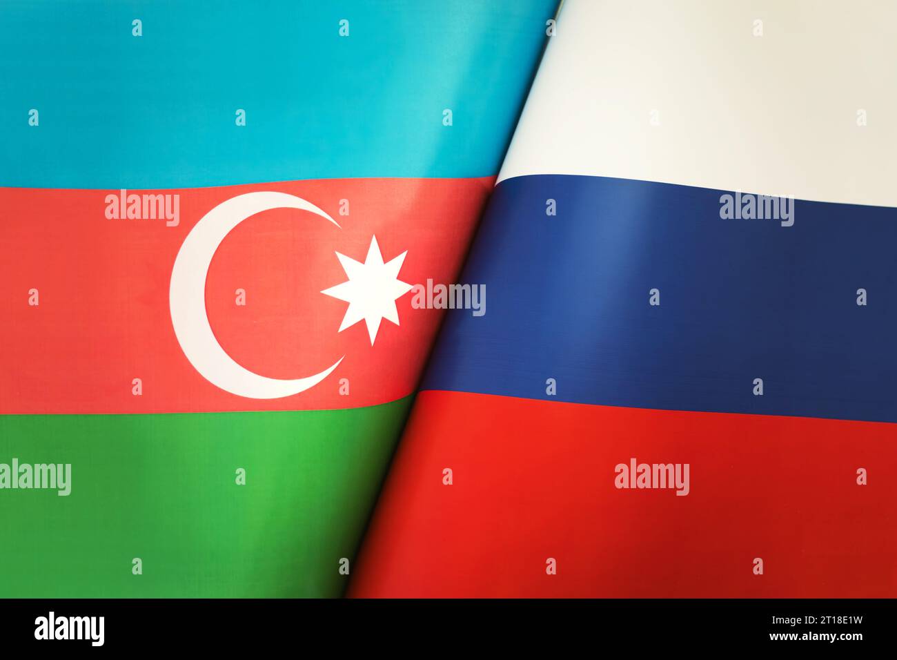 Arrière-plan des drapeaux de la fédération de russie, azerbaïdjan. Le concept d'interaction ou de contre-action entre les deux pays. International Relati Banque D'Images