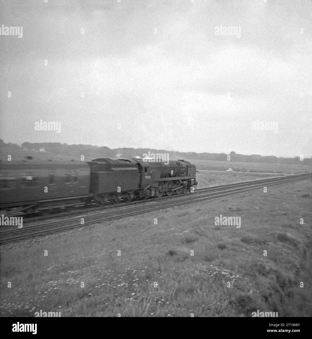 Brockenhurst dans la New Forest England, un jour d'été montrant les moteurs du Southern Railway travaillant entre Londres Waterloo et Weymouth, en 1965-66 Banque D'Images