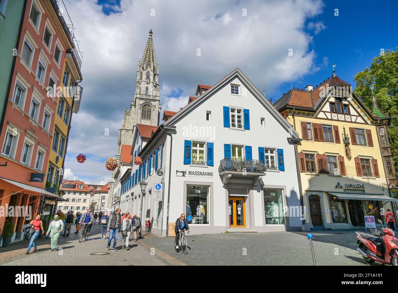 Einkaufsstraße, Fußgängerzone, Wessenbergstraße, Altstadt, Münster Unserer Lieben Frau, Konstanz, Bade-Wurtemberg, Allemagne Banque D'Images