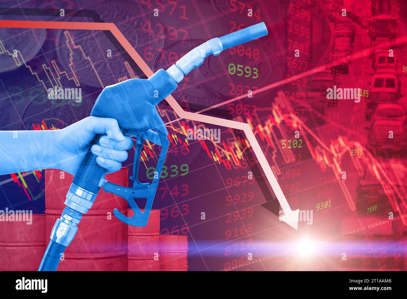 Baisse du prix de détail du pétrole brut concept faible négatif, main de superposition du graphique des stocks commerciaux rouge avec la flèche vers le bas de la buse de carburant. Banque D'Images