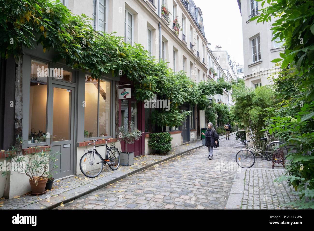 Paris France vie quotidienne authentique, passage typique à Bastille Banque D'Images