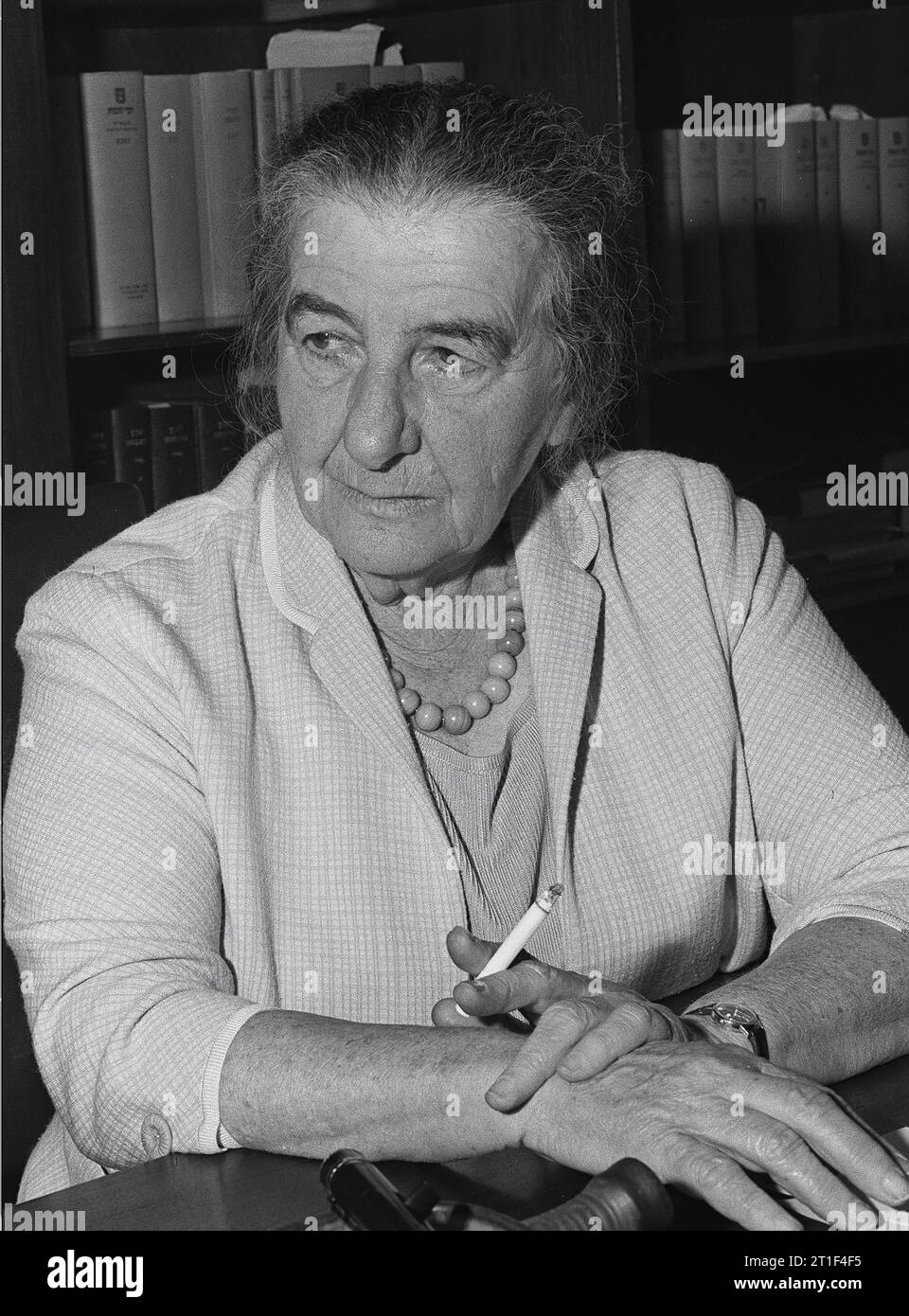 PORTRAIT DE LA PREMIÈRE MINISTRE GOLDA MEIR. Banque D'Images