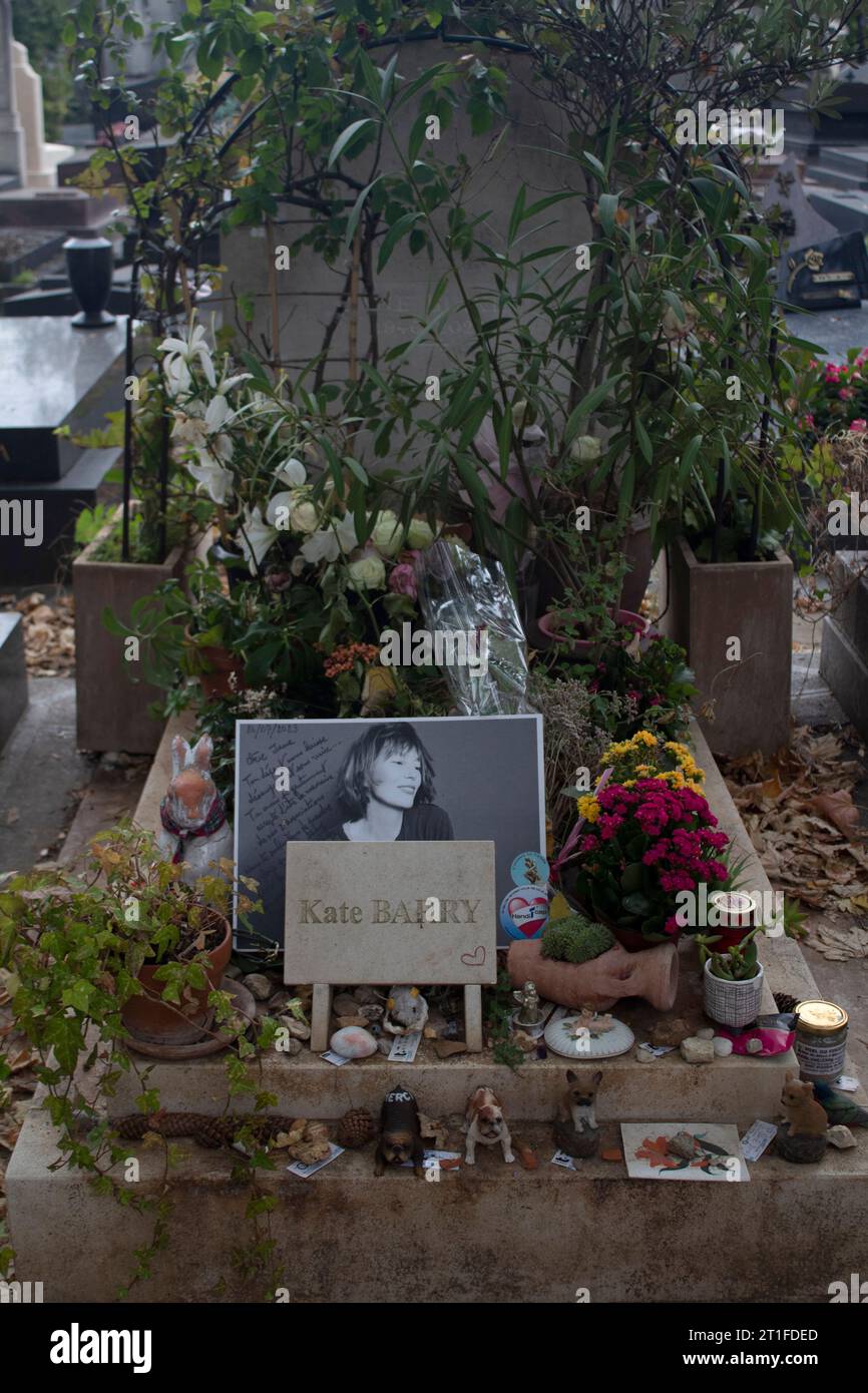 La tombe de Jane Birkin et Kate Barry Montparnasse Cimetière - Cimetière du Montparnasse -14e arrondissement de Paris Montparnasse Paris France Banque D'Images