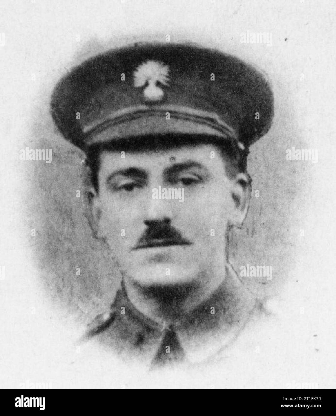 . 1er Bataillon, Honorable Artillery Company Private Neal's service nombre de 1976. Il a été enregistré comme manquant à l'Hooge le 16 juin 1915. Il est commémoré à la Porte de Menin à Ypres. Visages de la Première Guerre mondiale En savoir plus sur ce projet du centenaire de la Première Guerre mondiale à www.1914.org/faces. Cette image est tirée des collections IWM. Le Musée a publié cette image sur une licence - Licence non commerciale L'IWM. Cependant où la photographie n'a pas d'auteur connu, il s'agit de domaine public en vertu de la règle 70 et où elles étaient détenues par le ministère de l'information, n'importe quel autre ministère ou un Banque D'Images