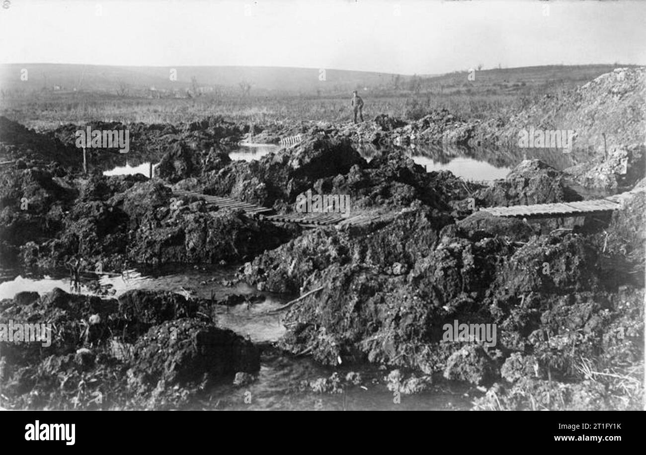 Woerner Eugen (Herr) Collection cratères sur le remblai de chemin de fer à Ornes. (Retraite de Verdun, 1918). Banque D'Images