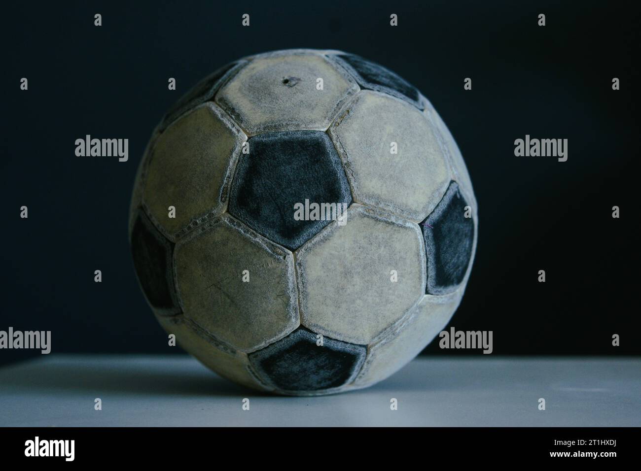 Ballon de football classique , ballon rétro/vintage /Cristi Stavri Banque D'Images