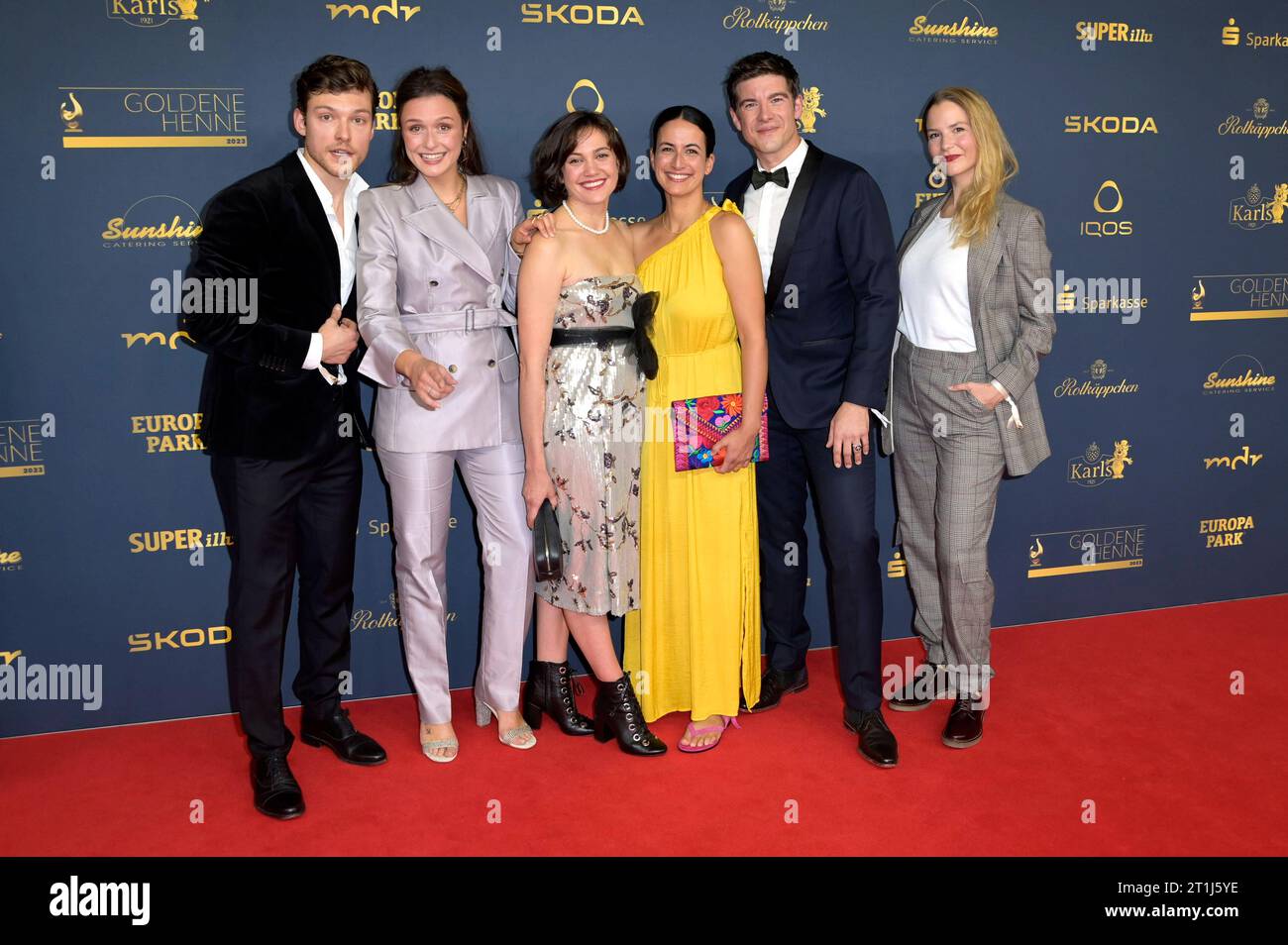 Lion Wasczyk, Isabella Krieger, Milena Straube, Sanam Afrashteh, Philipp Danne und Mirka Pigulla BEI der 29. Verleihung der Goldenen Henne 2023 im Studio 3 der Media City des MDR. Leipzig, 13.10.2023 *** Lion Wasczyk, Isabella Krieger, Milena Straube, Sanam Afrashteh, Philipp Danne et Mirka Pigulla aux Golden Hen 2023 Awards 29 dans le Studio 3 de MDR Leipzigs Media City, 13 10 2023. Photo:XF.xKernx/xFuturexImagex henne_3085 crédit : Imago/Alamy Live News Banque D'Images