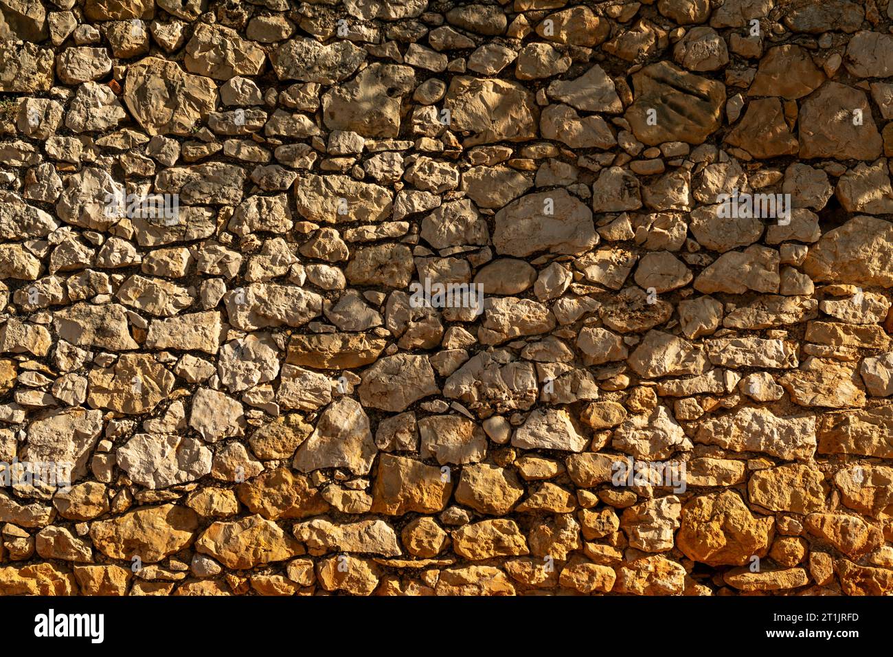 Vue détaillée d'un mur de calcaire ordinaire - photo stock Banque D'Images