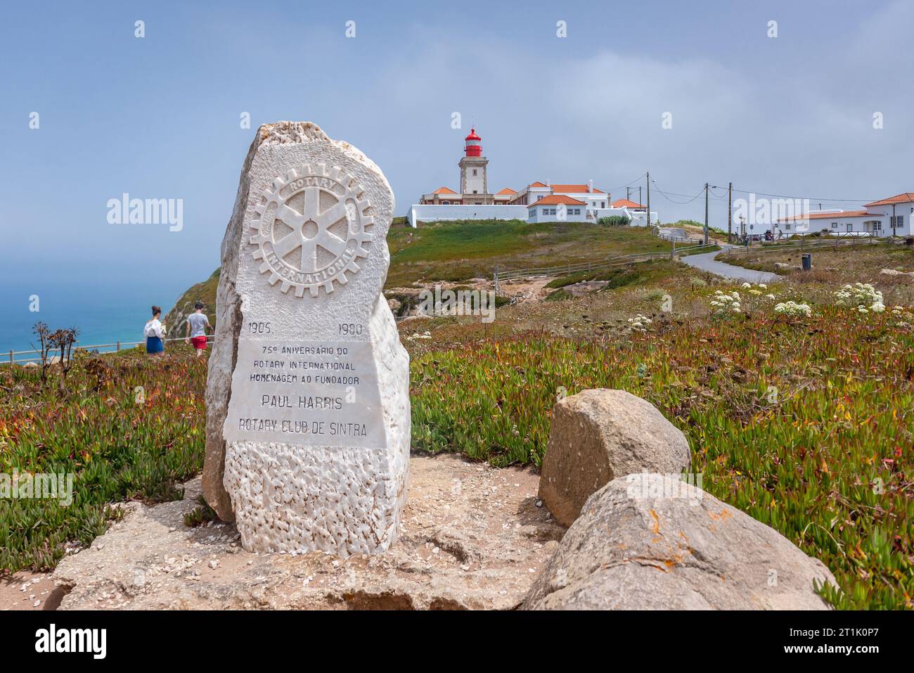 Paul Harris, fondateur de la pierre commémorative du Rotary Club sur Cabo da Roca, point le plus à l'ouest de l'Europe continentale, Portugal Banque D'Images