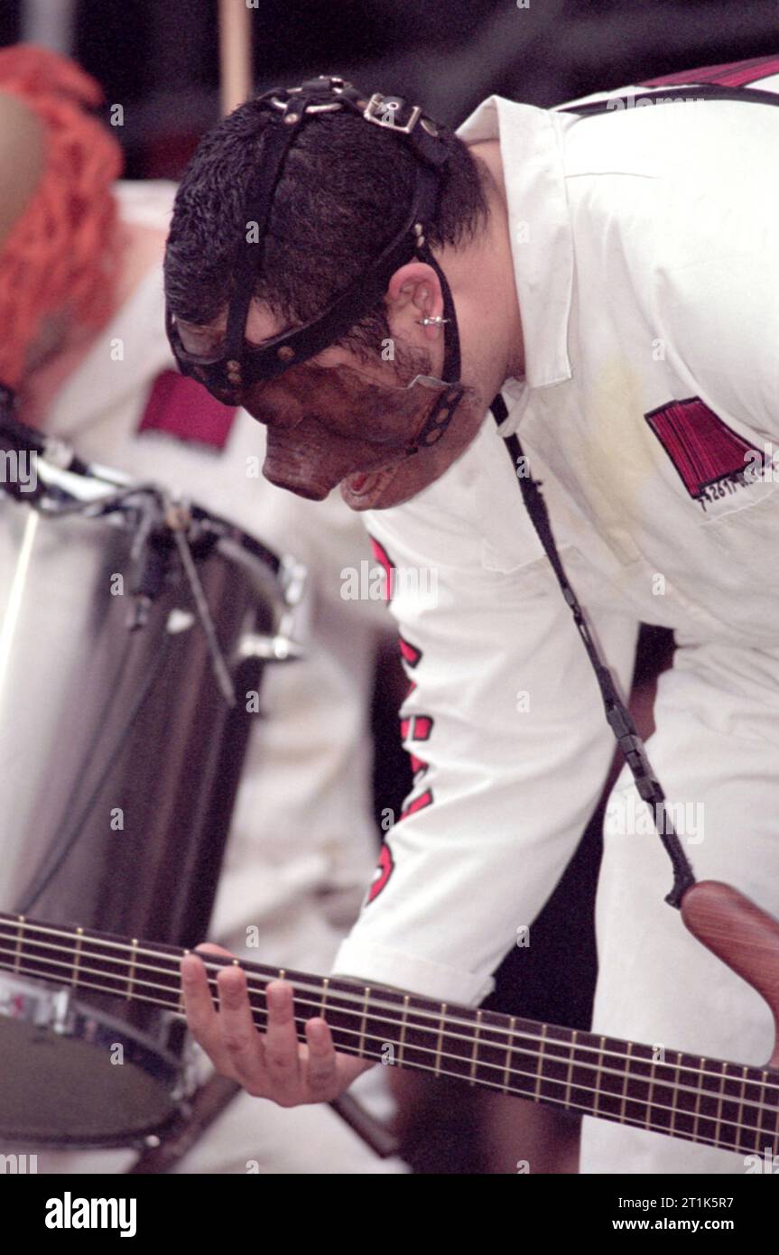 Monza Italie 2000-06-11, Paul Gray bassiste du groupe Slipknot lors du festival Gods of Metal au Stadio Brianteo Banque D'Images