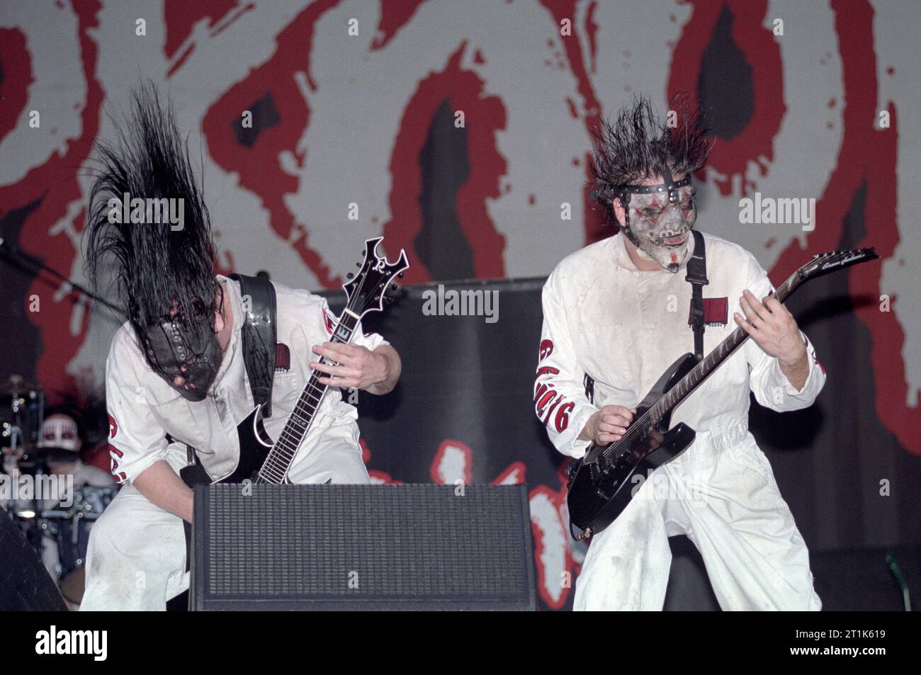 Monza Italie 2000-06-11, Mick Thomson et Jim Root guitaristes du groupe Slipknot lors du festival Gods of Metal au Stadio Brianteo Banque D'Images