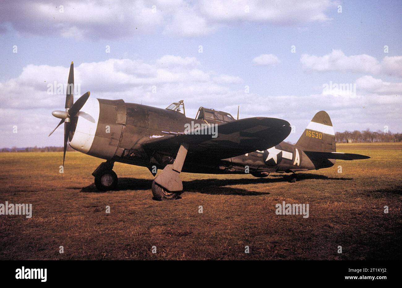 Republic P-47C-5-RE Thunderbolt (VM-A, le numéro de série 41-6530) de la 551st Escadron d'entraînement à l'appui, 495e Fighter Training Group. Cet avion était auparavant affecté à la 56e Groupe de chasse de la RAF à Kings Cliffe. Cet avion a été condamné en raison de l'action de l'ennemi le 16 avril 1946 Banque D'Images