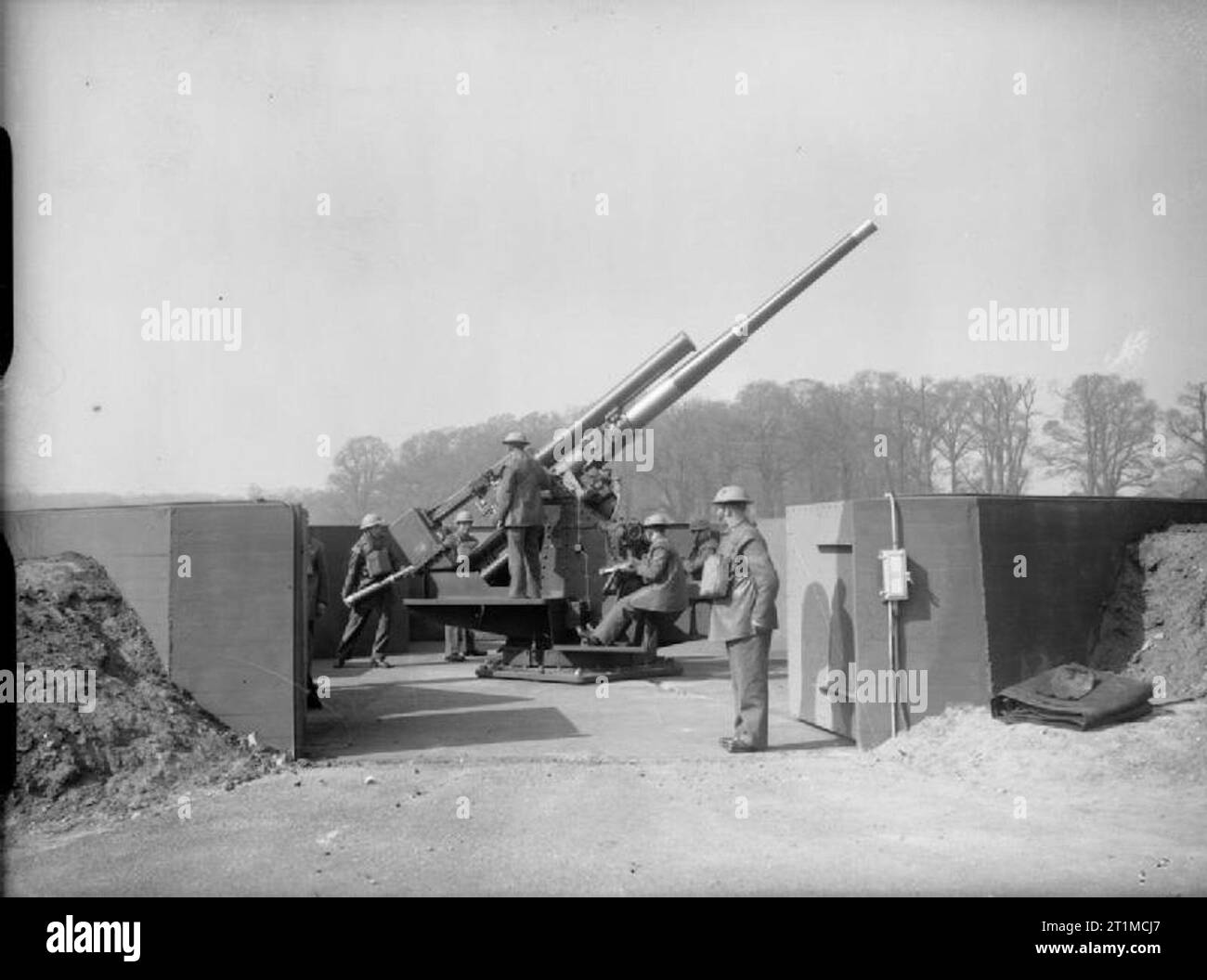 L'Armée britannique au Royaume-Uni 1939-45 3,7 pouces canon anti-aérien à Richmond Park, Londres, 1940. Banque D'Images