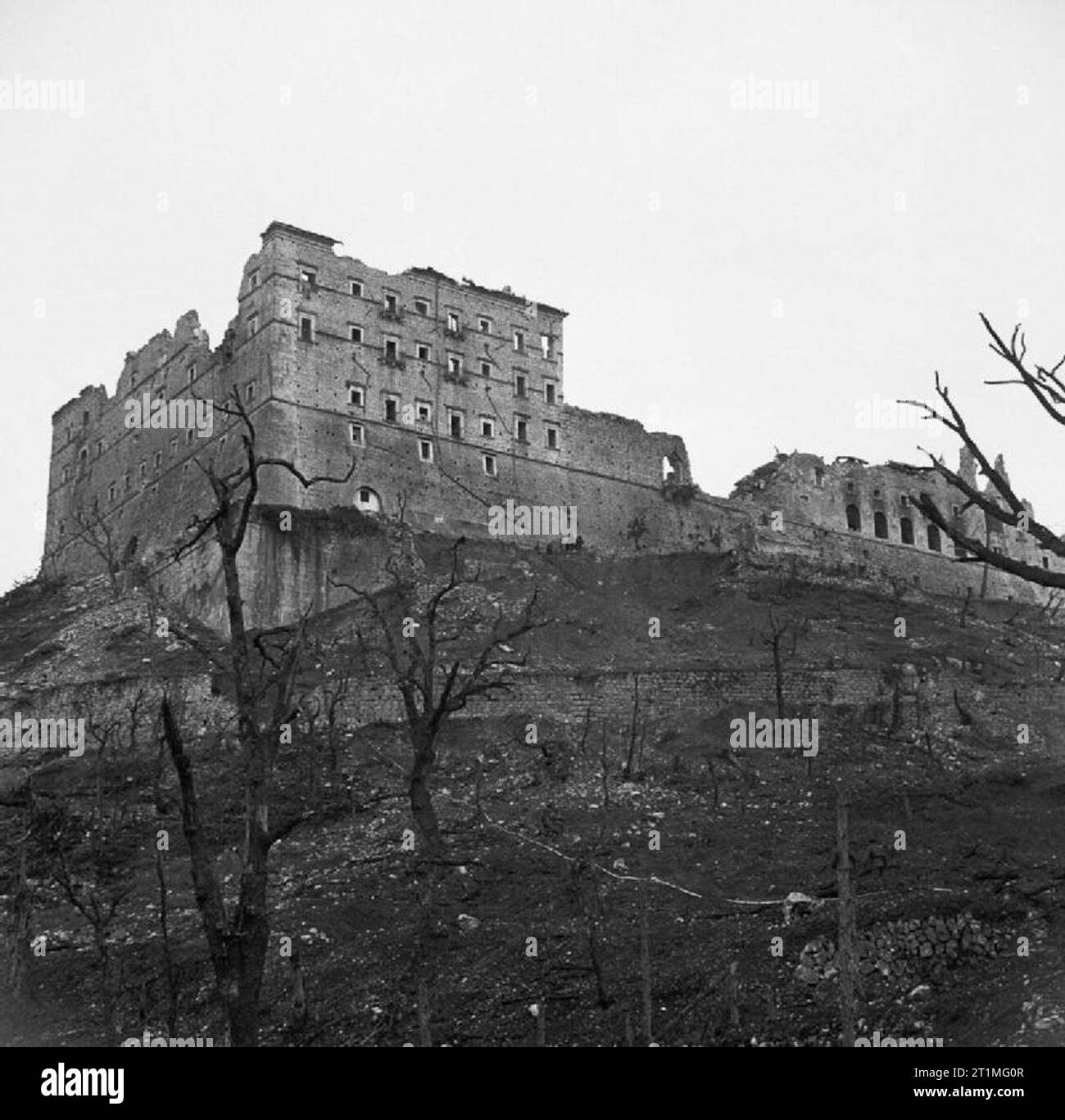 Le monastère en ruines à Cassino, Italie, 19 mai 1944. Shell a ruiné du monastère de Monte Cassino une journée où il a été capturé par le 2e Corps d'armée polonaise. La photographie montre le seul mur de l'Abbaye après le bombardement en février 1944. Banque D'Images