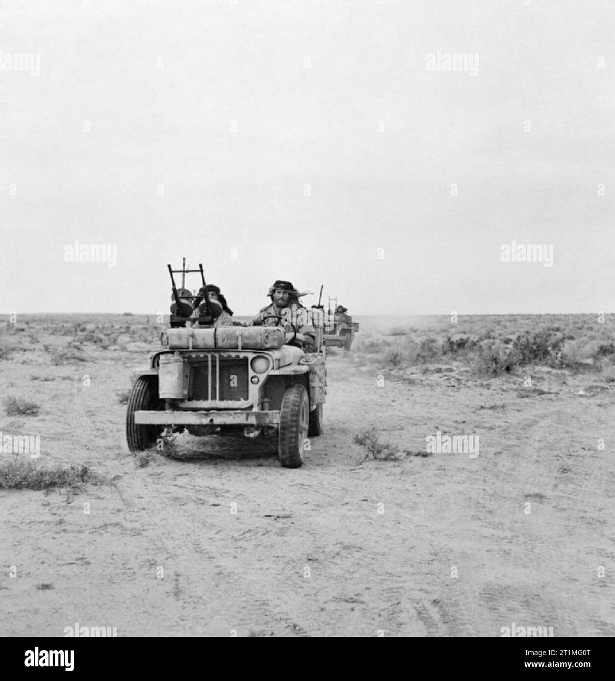 Le Special Air Service (SAS) en Afrique du Nord pendant la Seconde Guerre mondiale, une patrouille de la jeep dans le désert SAS Banque D'Images