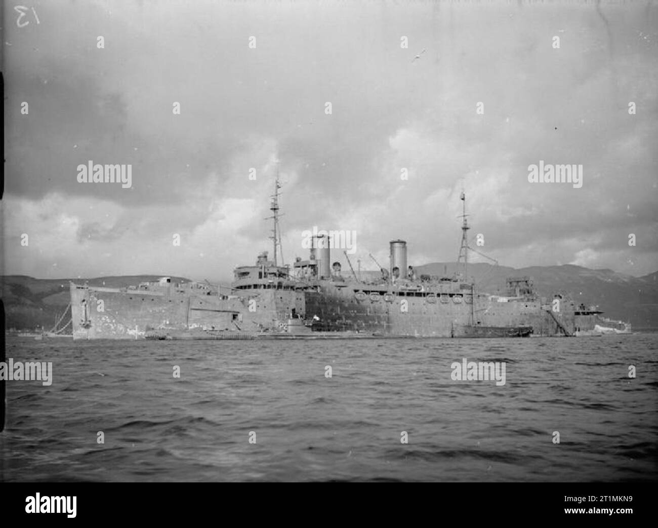 La Royal Navy pendant la Seconde Guerre mondiale, le HMS WOLFE amarré à Sandpoint. Banque D'Images