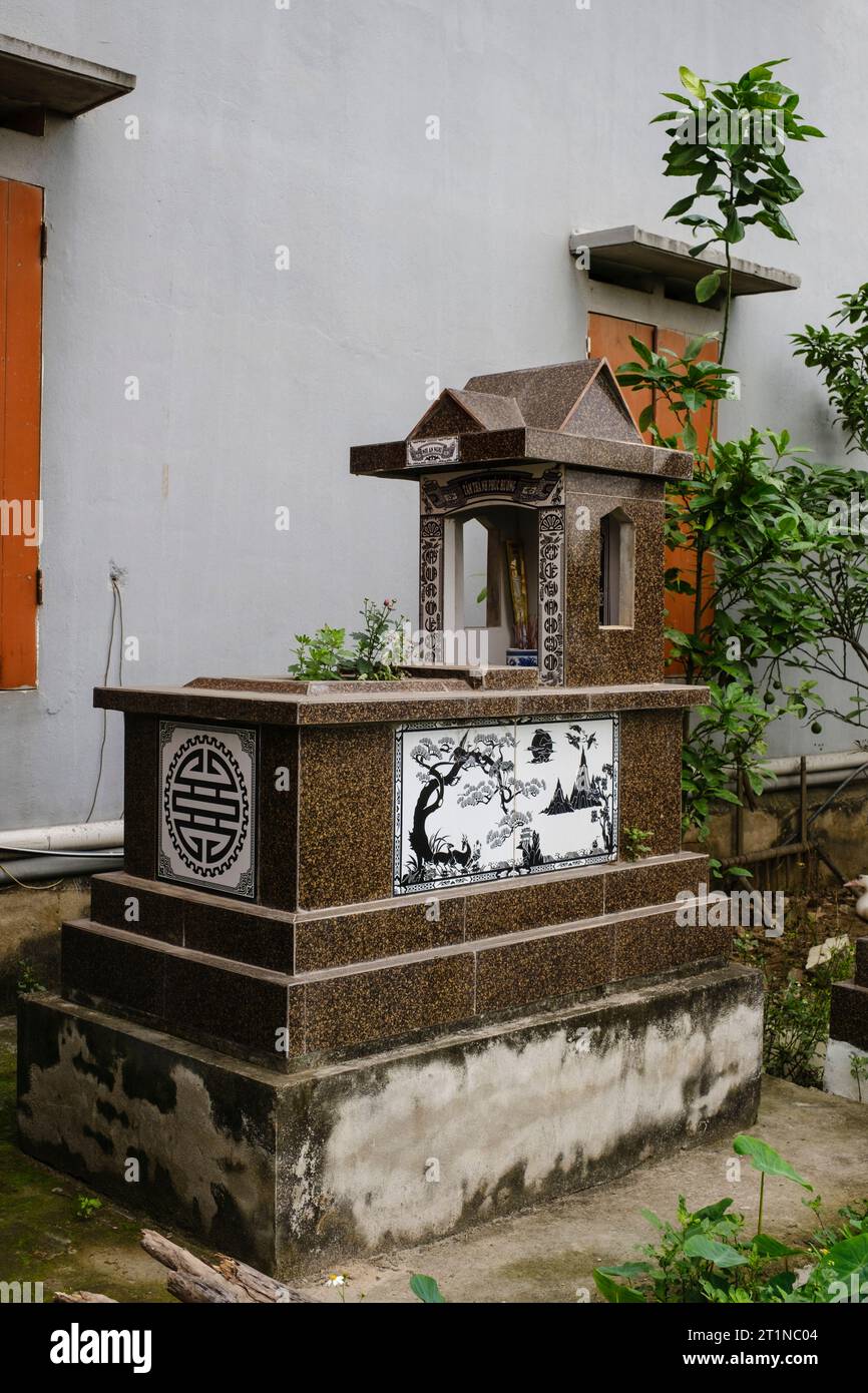 Village de long Khe, Vietnam. Tombe du cimetière. Province du bac Ninh. Banque D'Images Village de long Khe, Vietnam. Tombe du cimetière. Province du bac Ninh. Banque D'Images