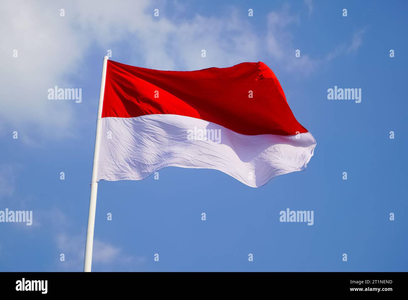 Drapeau indonésien, le drapeau rouge et blanc, symbole national de l