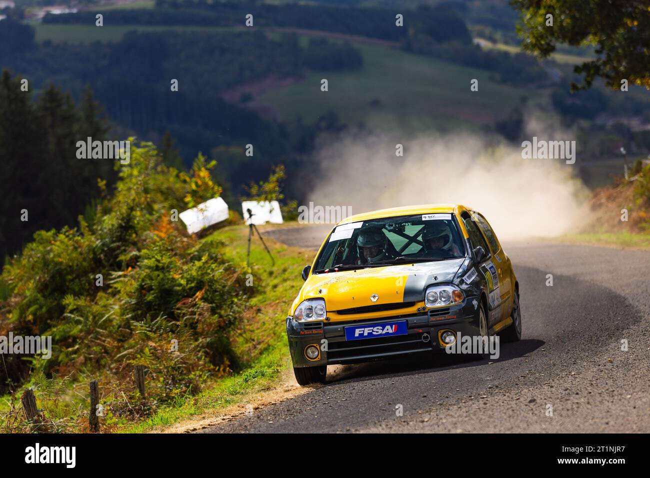 Ambert, France. 14 octobre 2023. 148 POTIQUET Pierre, POTIQUET Thierry, Renault CLIO RS N3, action lors de la finale de la coupe de France des Rallyes Ambert 2023, du 12 au 14 octobre 2023 à Ambert, France - photo Damien Saulnier/DPPI crédit : DPPI Media/Alamy Live News Banque D'Images