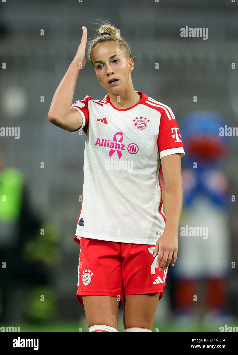 Giulia Gwinn du FC Bayern Muenchen FC Bayern Muenchen Frauen vs Eintracht Frankfurt Fussball 1 . Bundesliga saison 2023 / 2024 Frauen Fussball Google Pixel Frauen-Bundesliga 14.10.2023 in der MŸnchner Allianz Arena © diebilderwelt / Alamy stock Banque D'Images