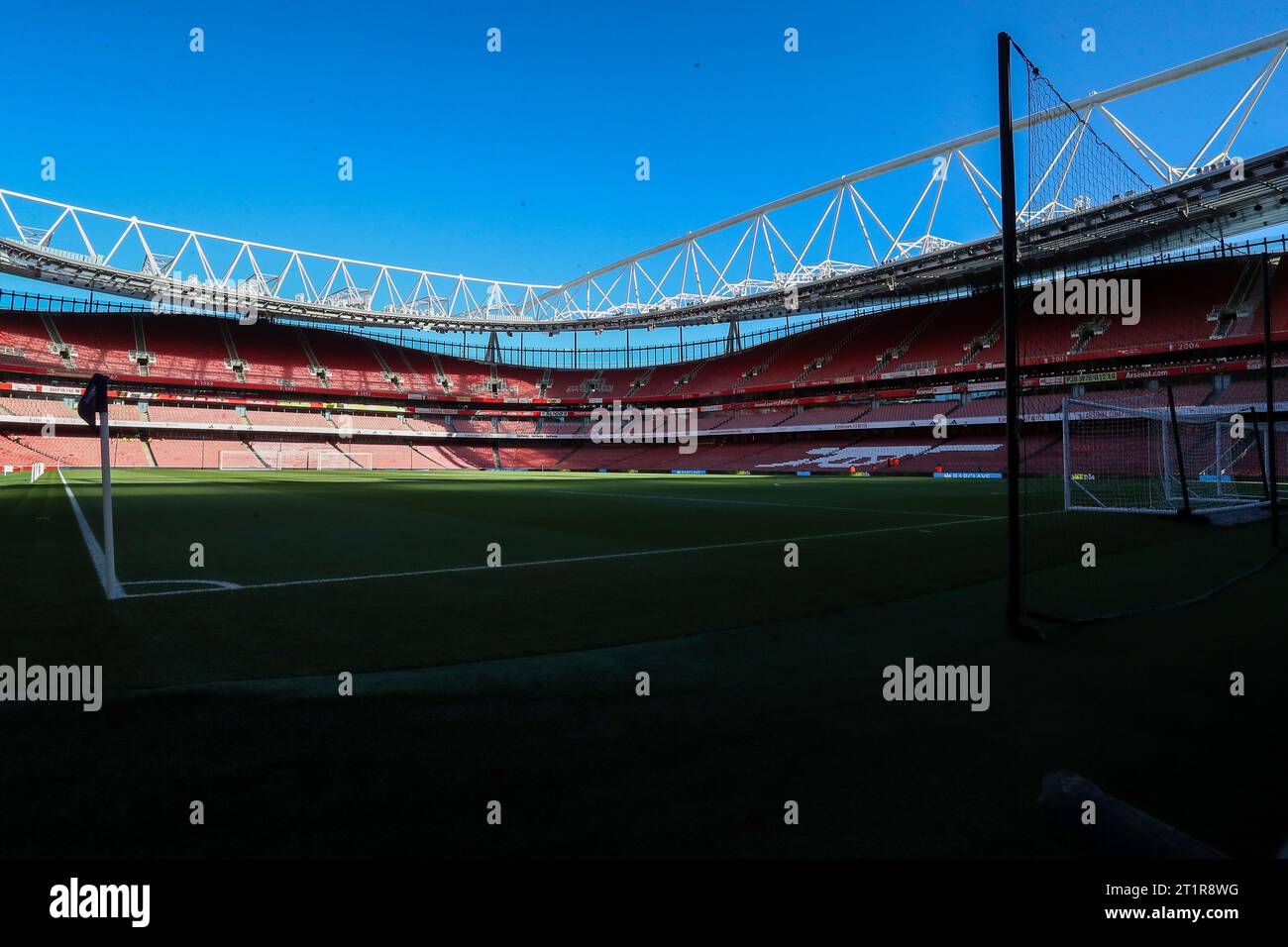 Emirates Stadium, Londres, Royaume-Uni. 15 octobre 2023. Women's Super League, Arsenal contre Aston Villa ; vue du stade depuis le coin sud-ouest. Crédit : action plus Sports/Alamy Live News Banque D'Images