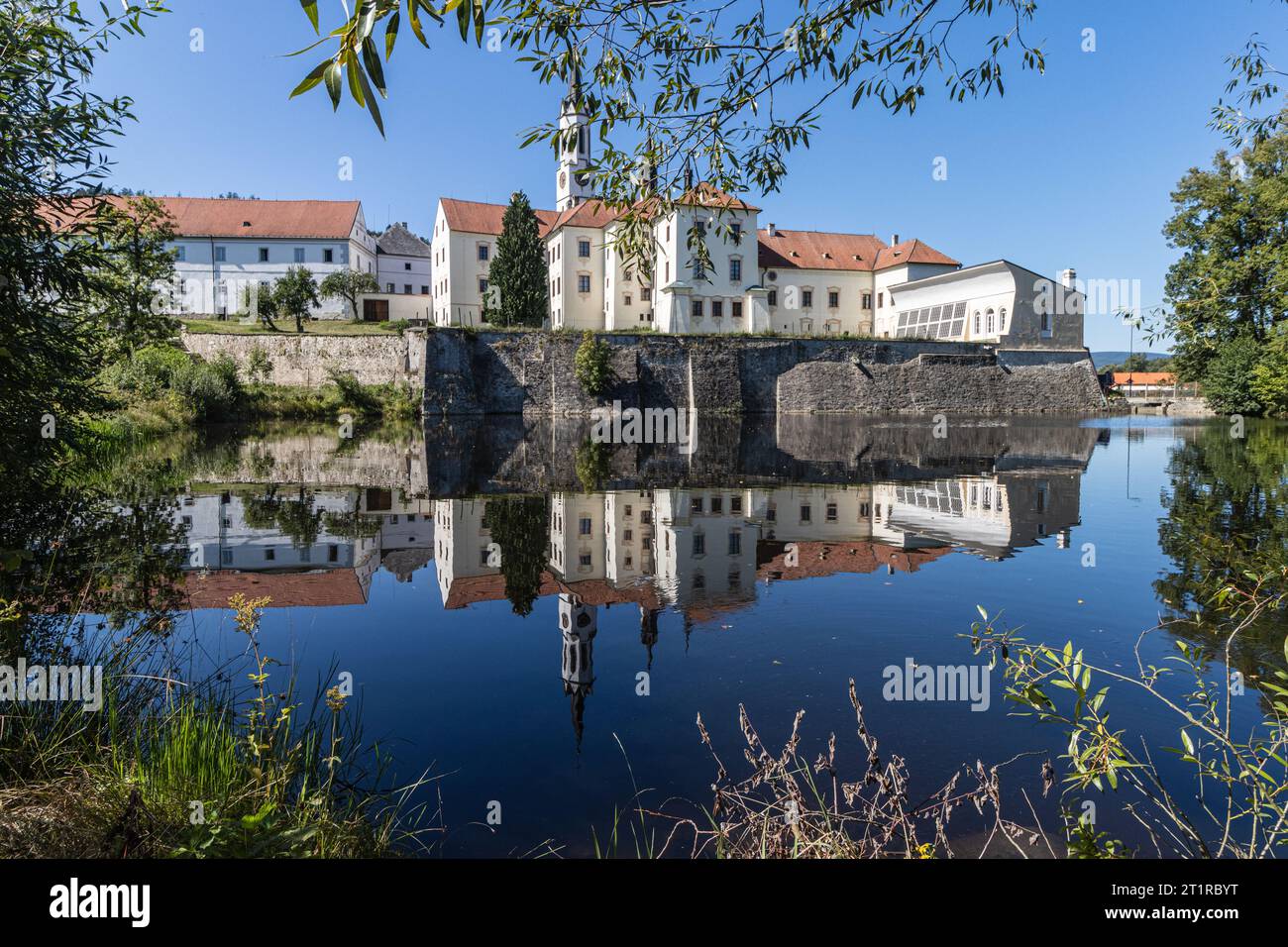 Ancien monastère historique à Vissy Brod. Photo de haute qualité d'un monastère dans le sud de la République tchèque. Banque D'Images