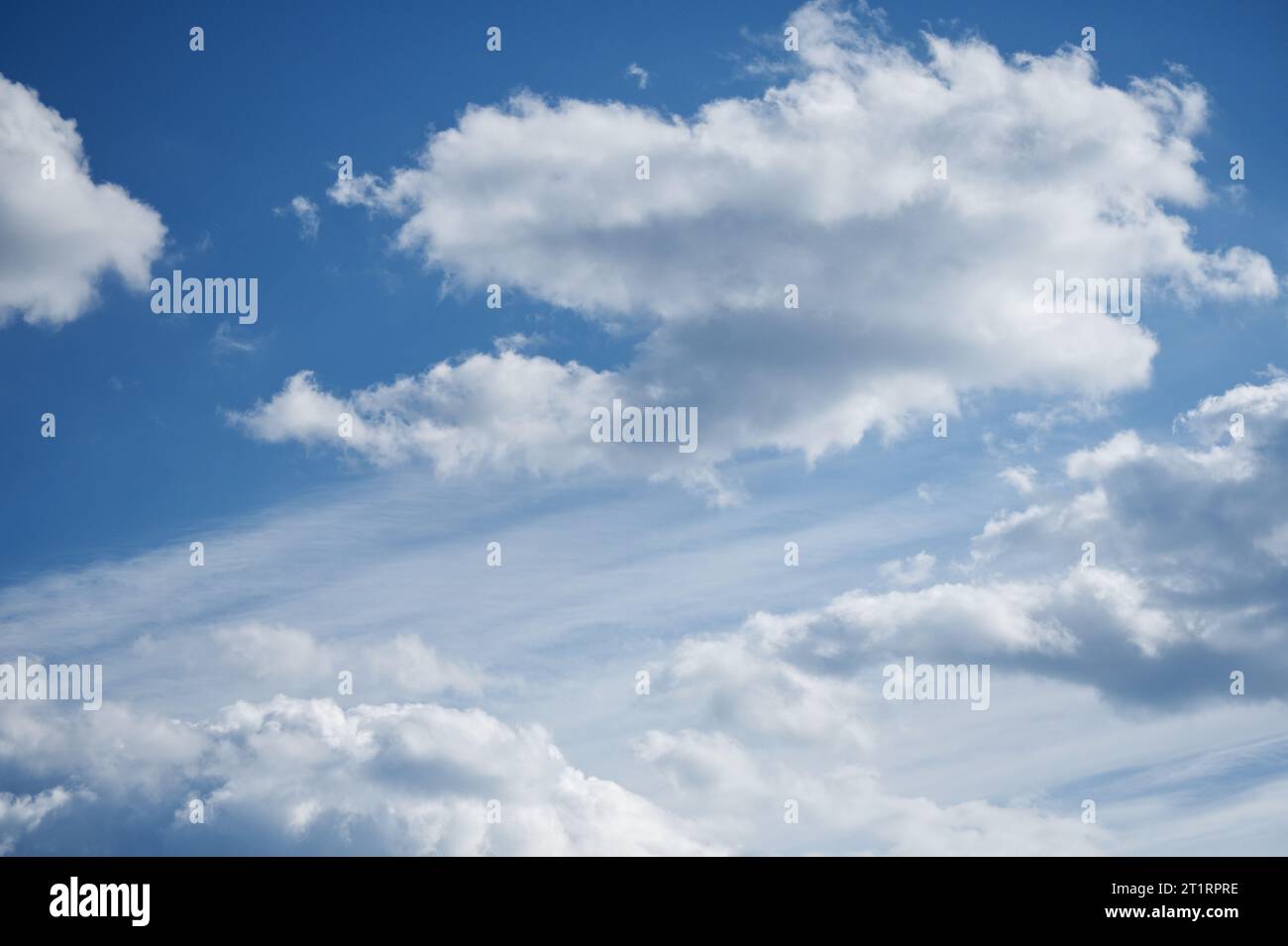 Wolkenhimmel et Sonnenschein Banque D'Images