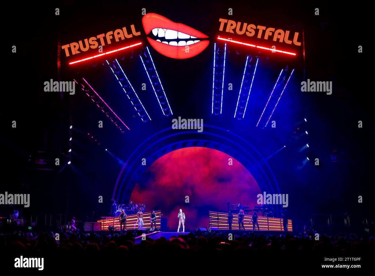 San Francisco, États-Unis. 14 octobre 2023. SAN FRANCISCO, CALIFORNIE - 14 OCTOBRE : Pink se produit au Chase Center le 14 octobre 2023 à San Francisco, Californie. Photo : Chrsitopher Victorio/imageSPACE crédit : Imagespace/Alamy Live News Banque D'Images