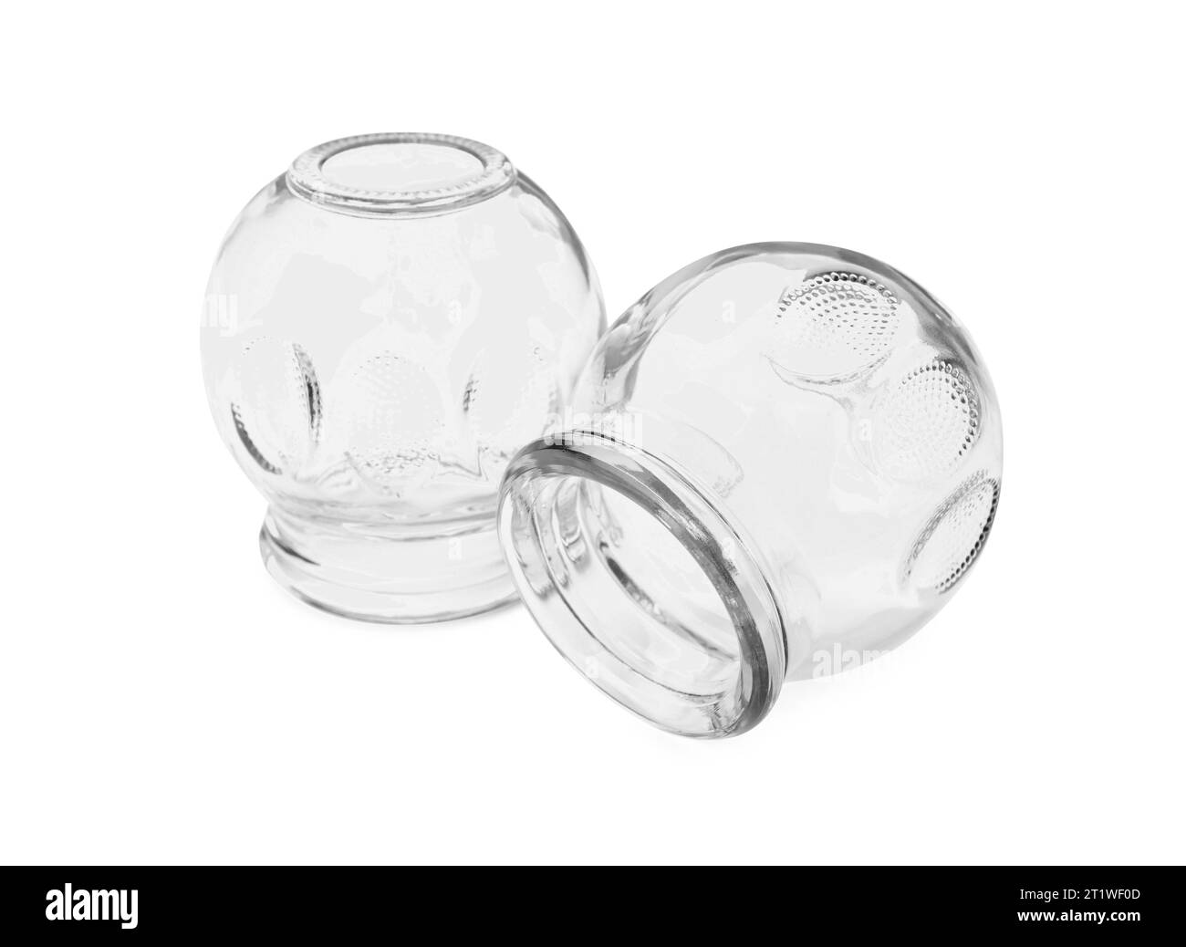 Gobelets en verre isolés sur blanc. La thérapie par ventouse Banque D'Images