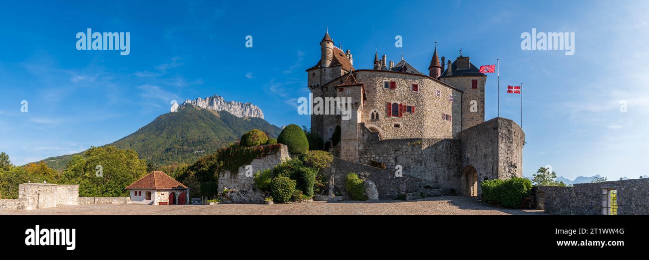 Château de Menthon-Saint-Bernard, en haute Savoie, France Banque D'Images