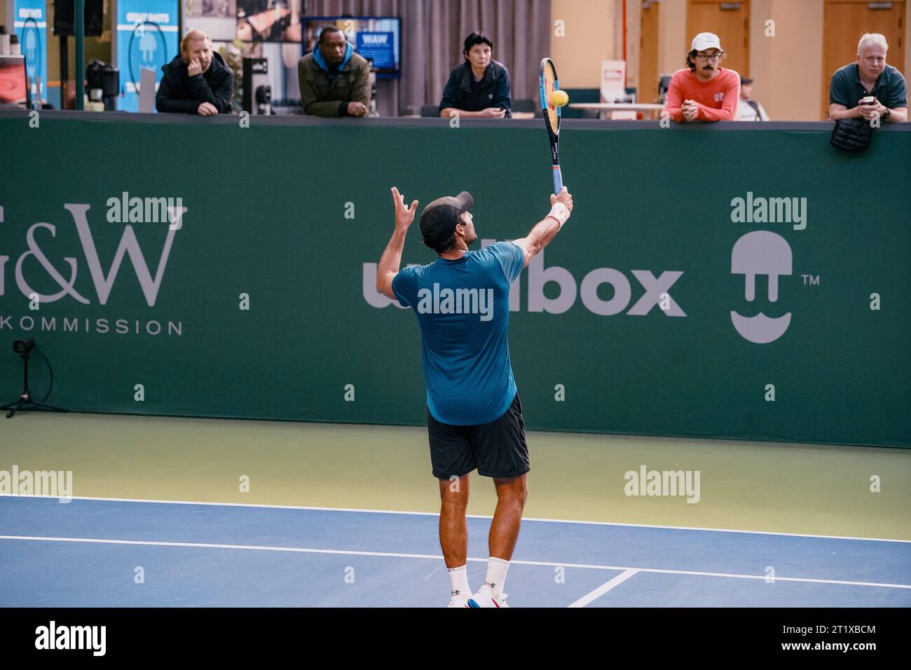 Stockholm, Suède. 15 octobre 2023. Stockholm, Kungliga tennishallen, Radu Albot contre Benjamin Hassan. Benjamin Hassan remporte Benjamin Hassan crédit : Daniel Bengtsson/Alamy Live News Banque D'Images