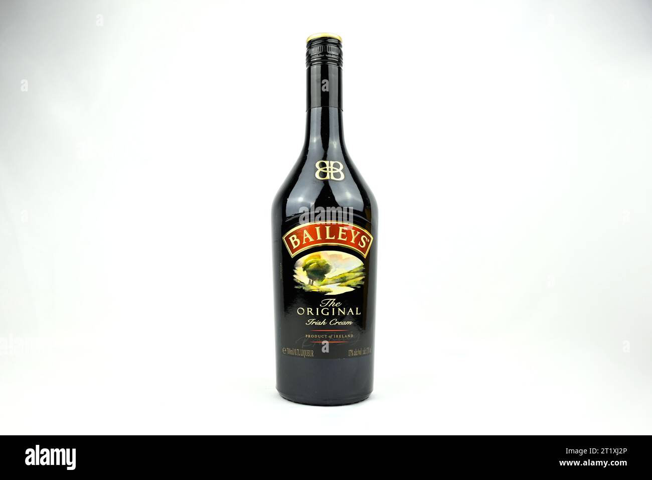 Baileys Original Irish Cream liqueur sur fond blanc Banque D'Images