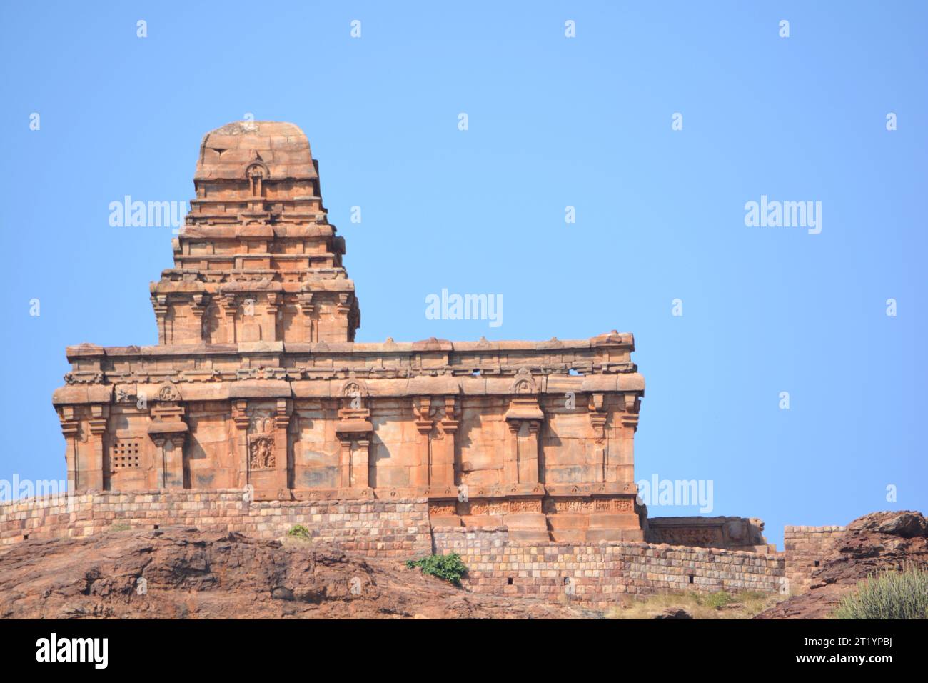 Temple sur la colline Badami Karnataka Banque D'Images