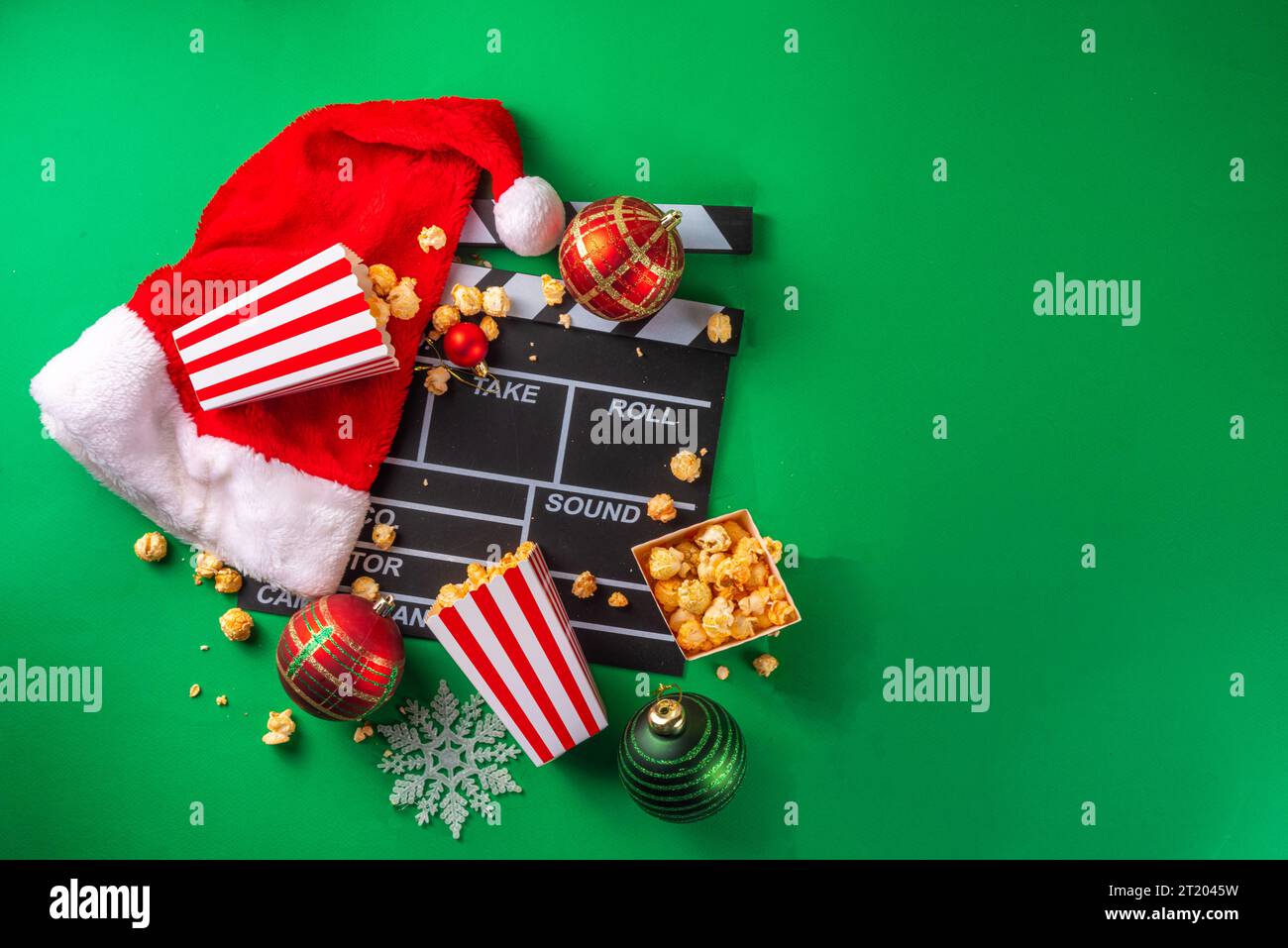 Partie de nuit de film de Noël, rassemblez des amis et la famille pour