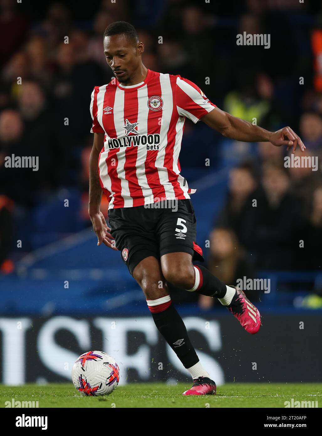 Ethan Pinnock de Brentford. - Chelsea v Brentford, Premier League, Stamford Bridge Stadium, Londres, Royaume-Uni - 26 avril 2023. Usage éditorial uniquement - des restrictions DataCo s'appliquent Banque D'Images