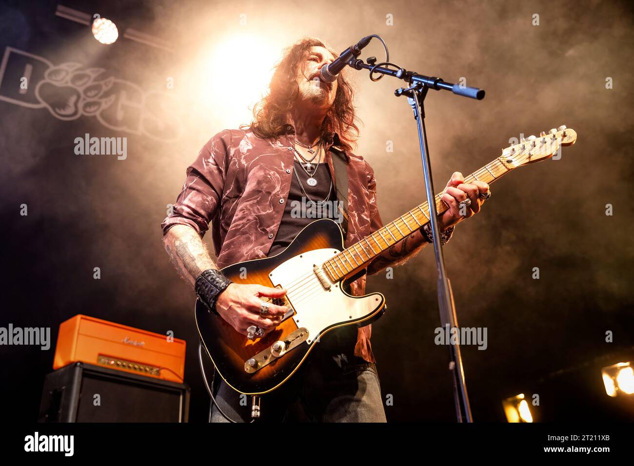 Oslo, Norvège. 15 octobre 2023. Le groupe de rock américain The Winery Dogs donne un concert au Rockefeller à Oslo. Ici le chanteur et guitariste Richie Kotzen est vu en direct sur scène. (Crédit photo : Gonzales photo/Alamy Live News Banque D'Images