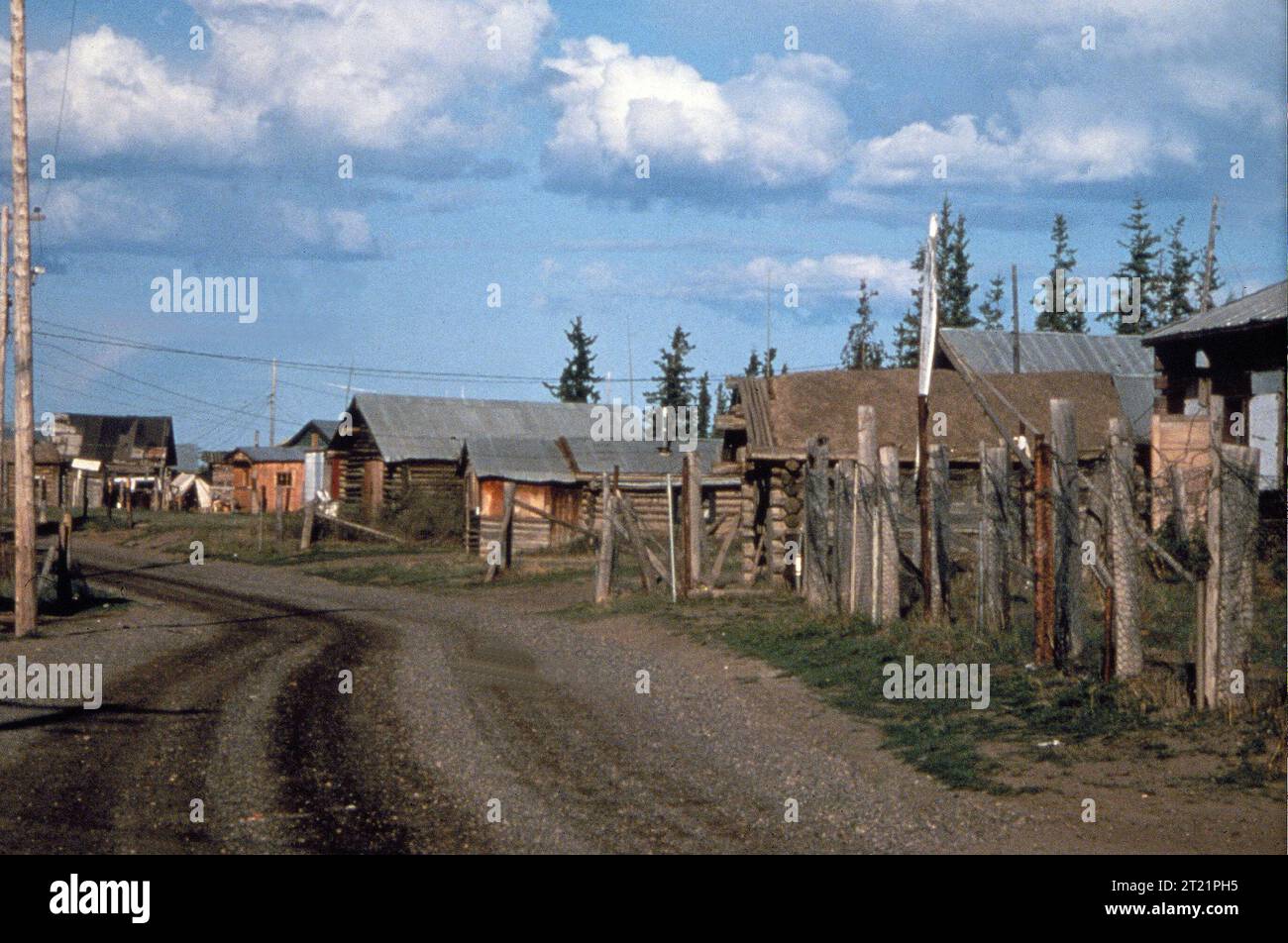 Le village de fort Yukon se trouve dans les limites du Yukon Flats NWR. Sujets : Yukon Flats National Wildlife refuge ; YFNWR ; populations autochtones ; Amérindiens ; Indiens de l'intérieur; Athabascans. Banque D'Images