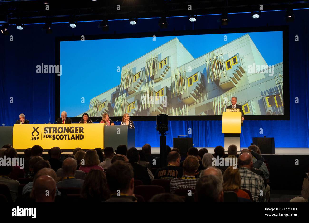 Aberdeen, Écosse, Royaume-Uni. 16 octobre 2023. Deuxième jour de la conférence annuelle SNP tenue au centre de conférence P et J Live à Aberdeen. Keith Brown MSP, chef du Parti national écossais, prononce un discours devant les délégués. Iain Masterton/Alamy Live News Banque D'Images Aberdeen, Écosse, Royaume-Uni. 16 octobre 2023. Deuxième jour de la conférence annuelle SNP tenue au centre de conférence P et J Live à Aberdeen. Keith Brown MSP, chef du Parti national écossais, prononce un discours devant les délégués. Iain Masterton/Alamy Live News Banque D'Images