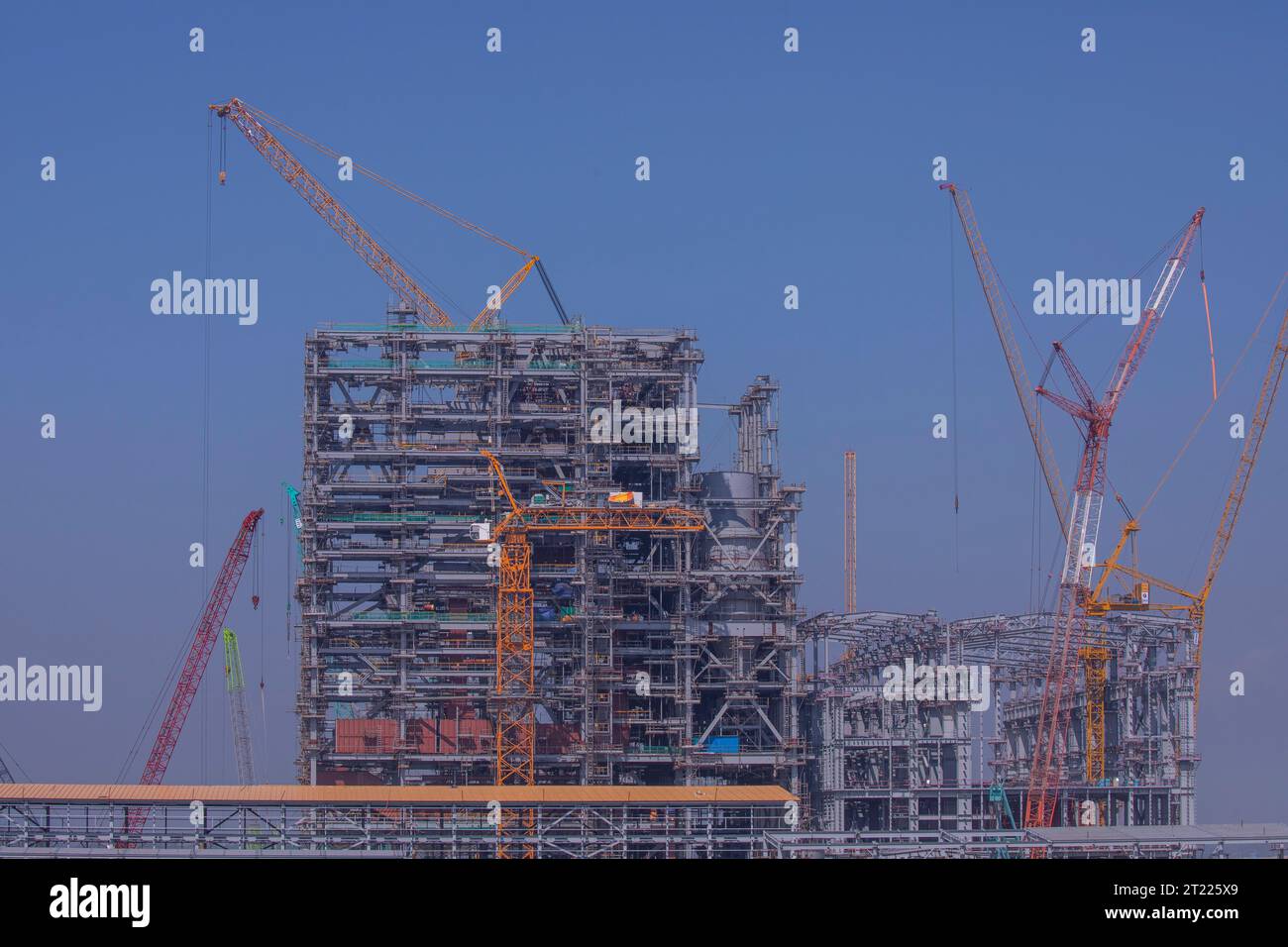 La centrale électrique de Matarbari est une centrale électrique au charbon de 1 200 mégawatts (2X600) en construction à Maheshkhali Upazila, dans le district de Cox's Bazar, dans le SO Banque D'Images
